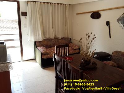 Departamento en alquiler en Villa Gesell. 2 ambientes, 1 baño y capacidad de 3 a 5 personas. A 200 m de la playa